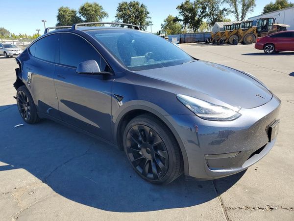 2020 TESLA MODEL Y