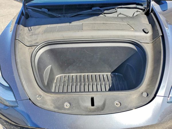 2020 TESLA MODEL Y