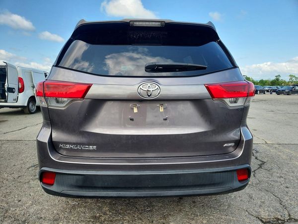 2019 TOYOTA HIGHLANDER