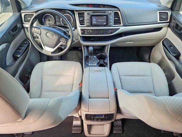 2019 TOYOTA HIGHLANDER
