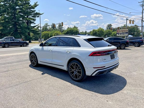 2019 AUDI Q8 S Line quattro Prestige
