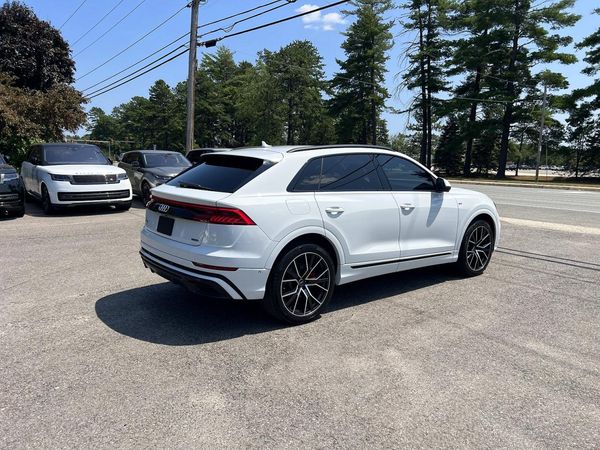 2019 AUDI Q8 S Line quattro Prestige