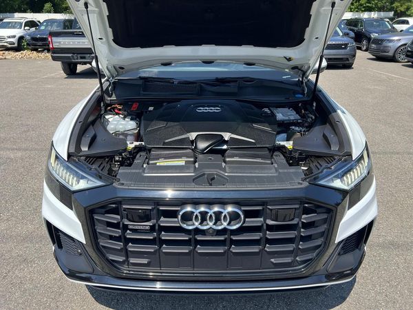 2019 AUDI Q8 S Line quattro Prestige