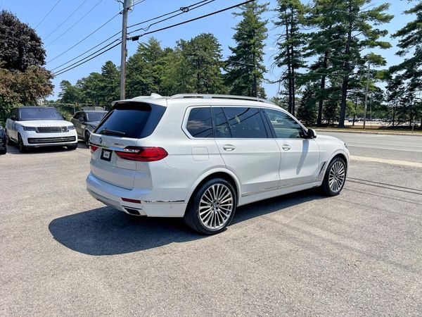 2022 BMW X7 xDrive40i