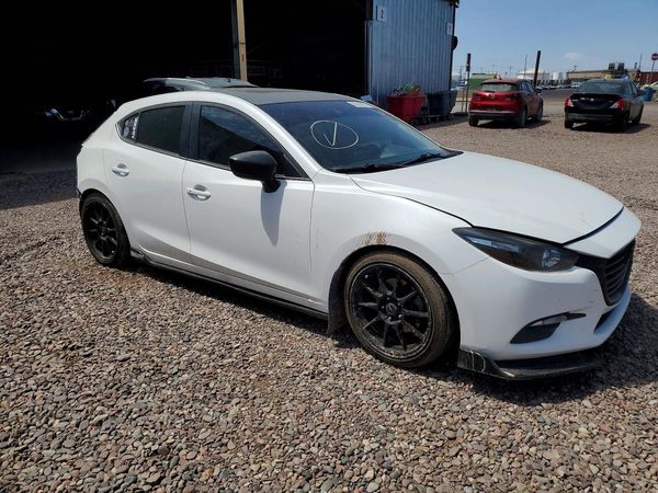 2018 MAZDA 3