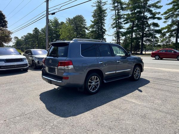 2013 LEXUS LX 570