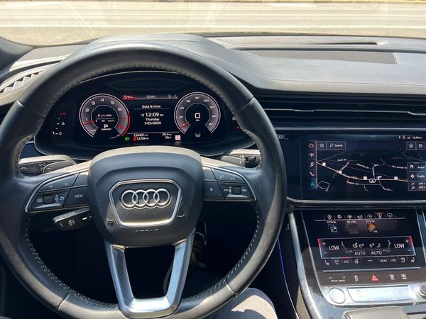 2019 AUDI Q8 S Line quattro Prestige