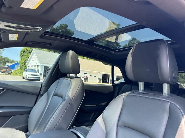 2019 AUDI Q8 S Line quattro Prestige
