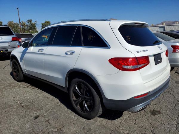 2016 MERCEDES-BENZ GLC GLC300