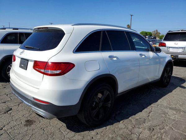 2016 MERCEDES-BENZ GLC GLC300