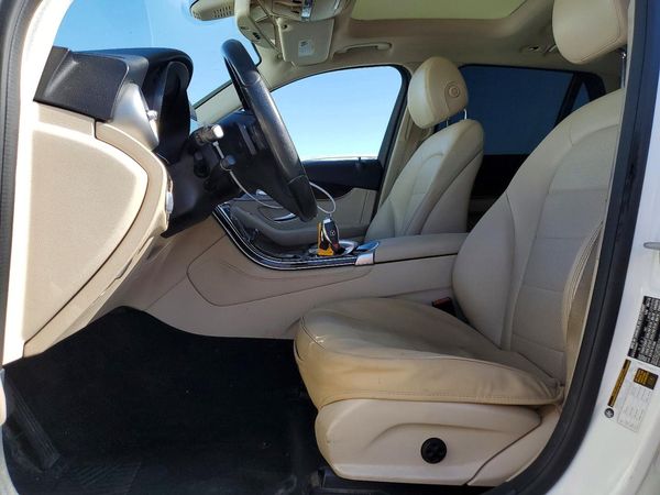 2016 MERCEDES-BENZ GLC GLC300