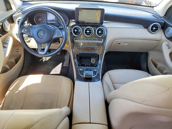 2016 MERCEDES-BENZ GLC GLC300