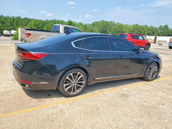 2017 KIA CADENZA