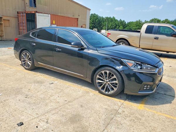 2017 KIA CADENZA