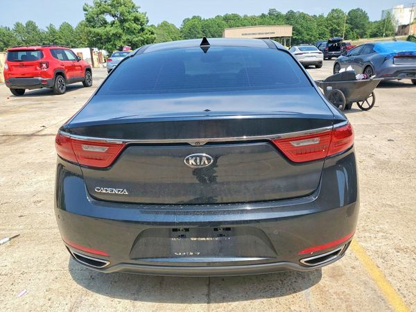 2017 KIA CADENZA