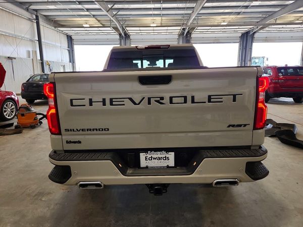 2026 CHEVROLET SILVERADO RST