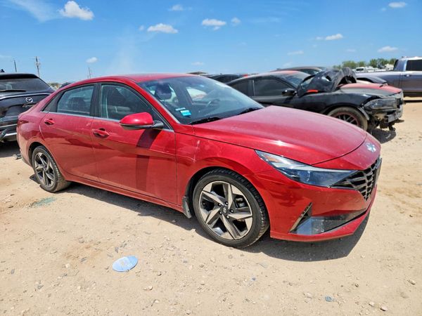 2022 HYUNDAI ELANTRA