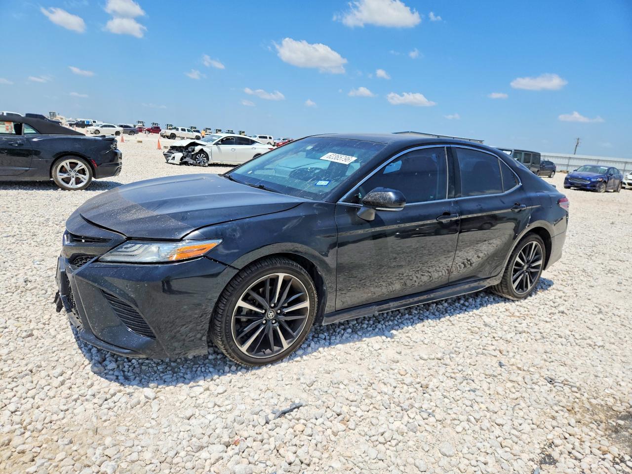 2018 TOYOTA CAMRY XSE — Front 3/4
