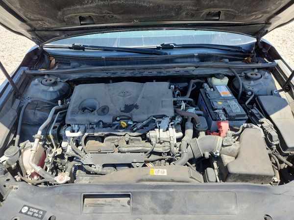 2018 TOYOTA CAMRY XSE — Engine bay