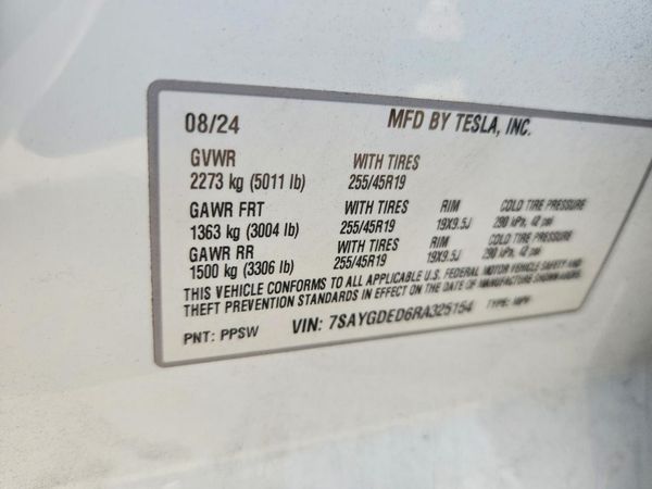 2024 TESLA MODEL Y