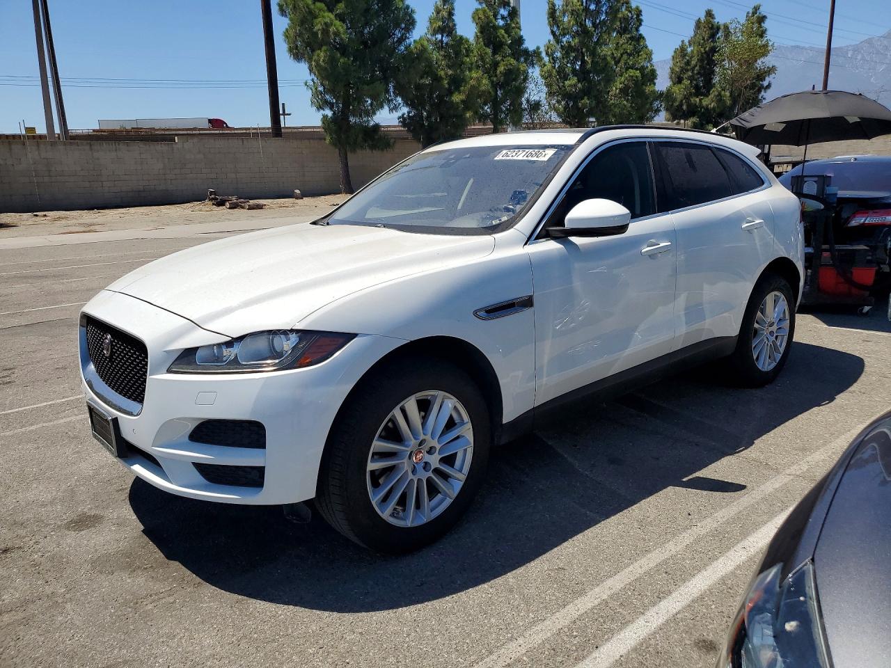 2019 JAGUAR F-PACE Prestige