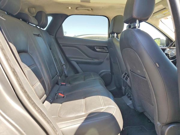 2019 JAGUAR F-PACE Prestige