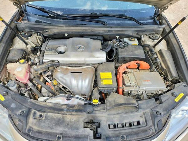 2013 LEXUS ES 300h