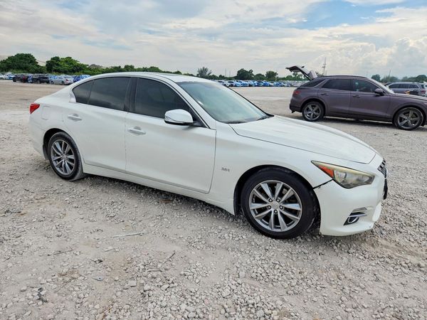 2017 INFINITI Q50 — Passenger 3/4