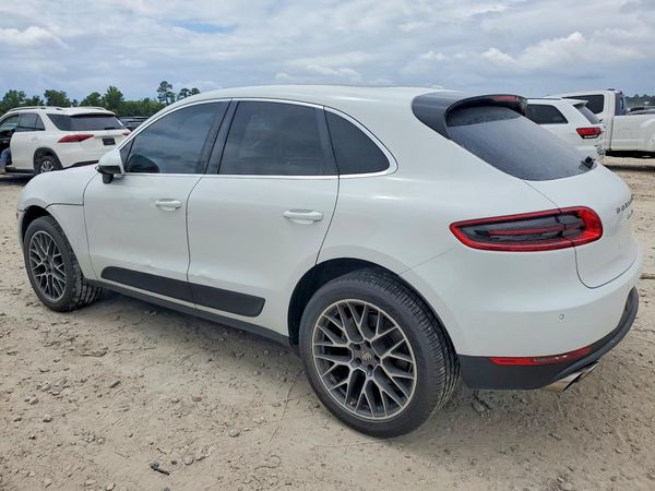 2015 PORSCHE MACAN