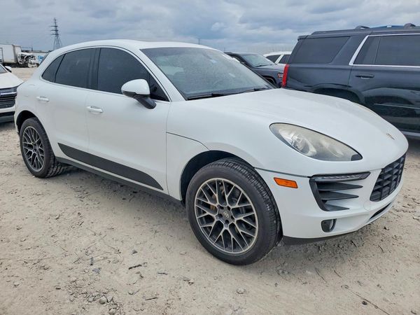 2015 PORSCHE MACAN