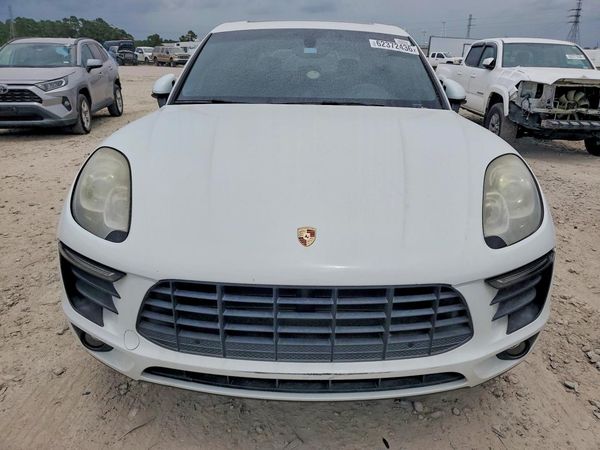 2015 PORSCHE MACAN