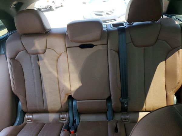 2019 AUDI Q5 quattro Premium Plus