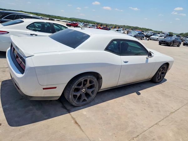 2017 DODGE CHALLENGER SXT