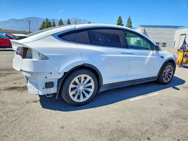 2018 TESLA MODEL X