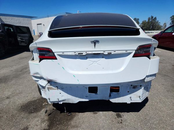 2018 TESLA MODEL X
