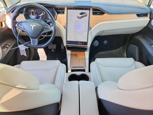 2018 TESLA MODEL X