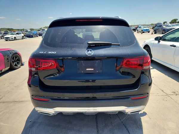 2021 MERCEDES-BENZ GLC GLC300