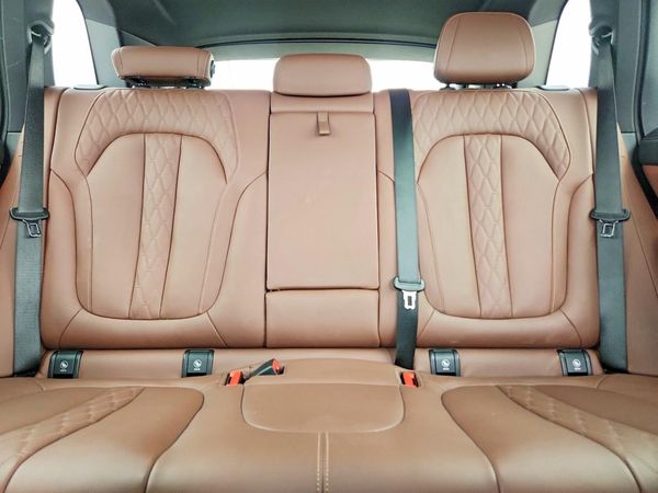 2025 BMW X5 xDrive50e