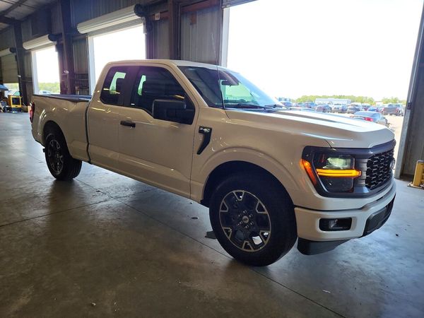 2024 FORD F150