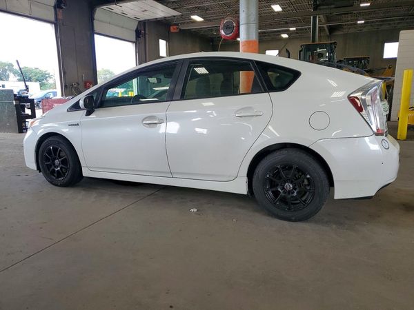 2014 TOYOTA PRIUS