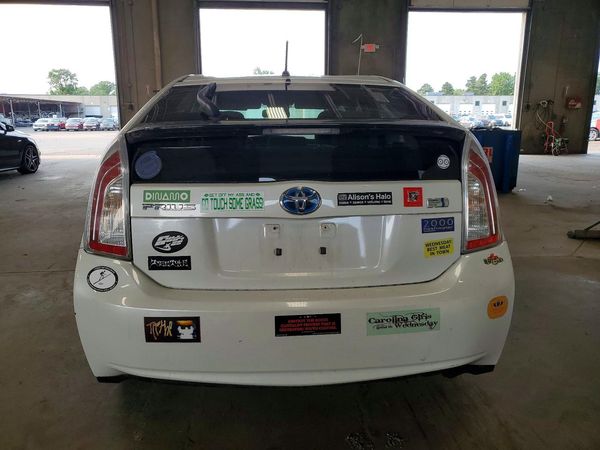 2014 TOYOTA PRIUS