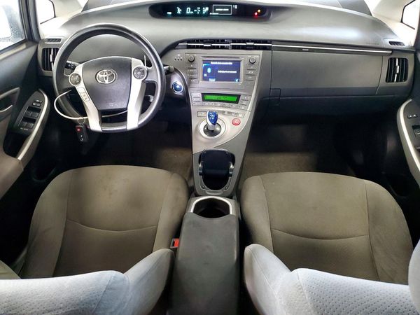 2014 TOYOTA PRIUS