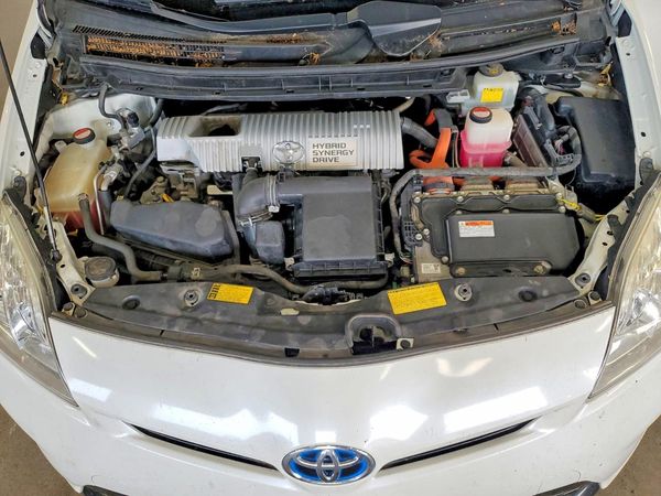 2014 TOYOTA PRIUS