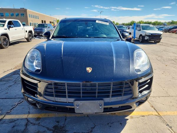 2015 PORSCHE MACAN