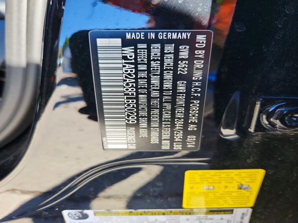 2015 PORSCHE MACAN