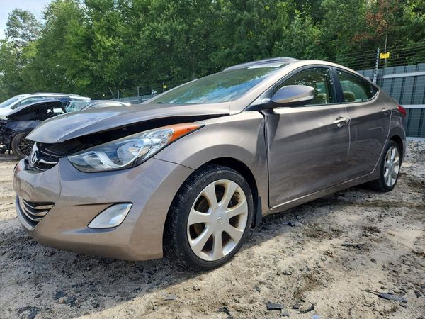 2012 HYUNDAI ELANTRA