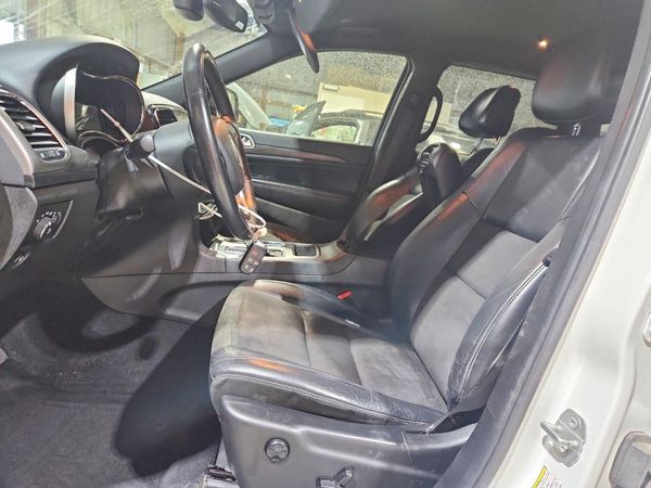 2019 JEEP GRAND CHEROKEE Laredo