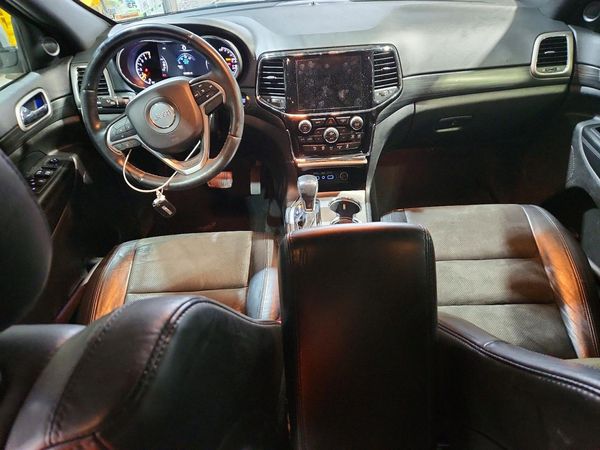 2019 JEEP GRAND CHEROKEE Laredo