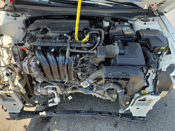 2024 HYUNDAI ELANTRA SEL w/ Convenience Pkg