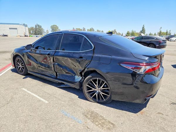 2024 TOYOTA CAMRY